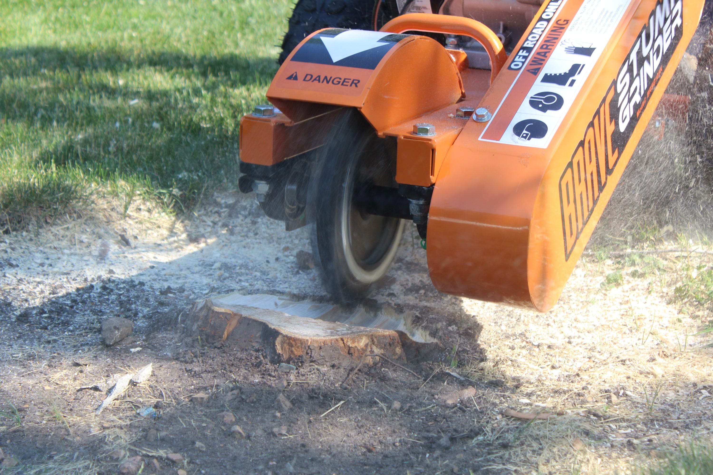 Brave Walk Behind Stump Grinder Kohler 14 HP (BRSG105K)