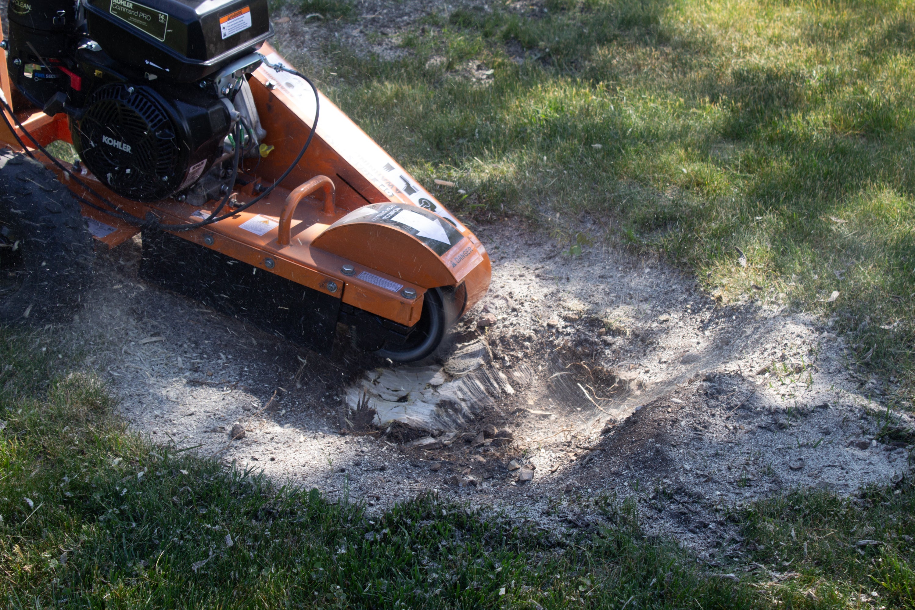 Brave Walk Behind Stump Grinder Kohler 14 HP (BRSG105K)